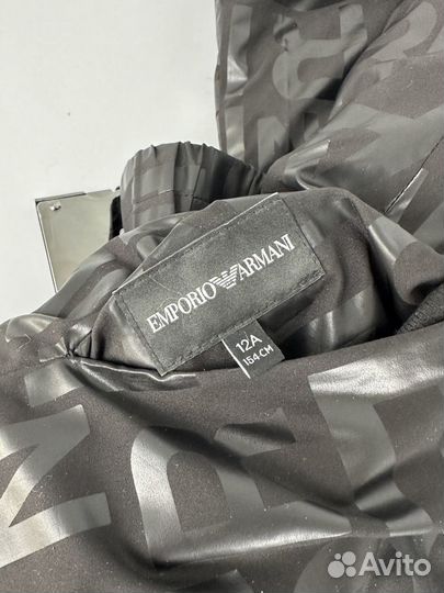 Пальто Emporio Armani