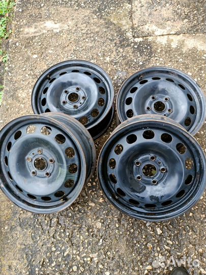 Штампованные диски r16