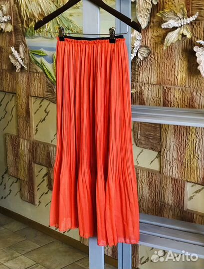 Юбка Miu Miu из плиссированной ткани (юбки плиссе)