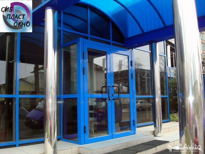 Входная группа из алюминия в цвете