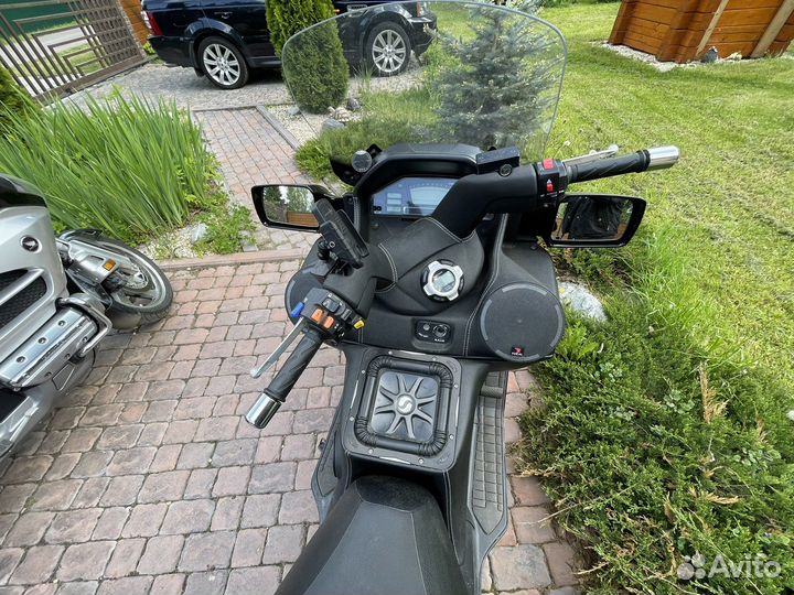 Suzuki burgman 650