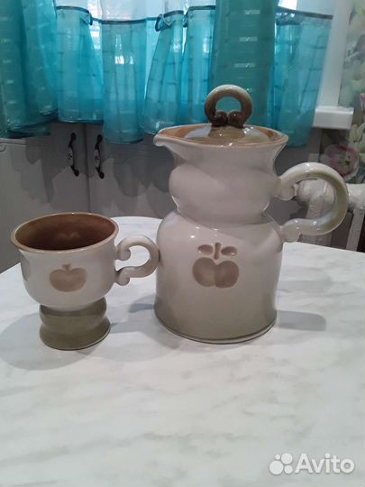 Кувшин с крышкой и кружкой керамический