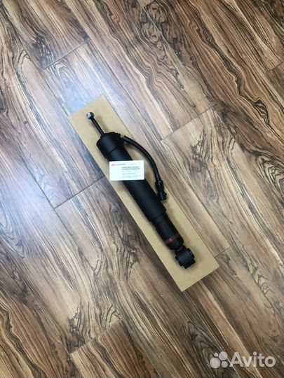 Toyota амортизатор задний модель Prado 150 новый