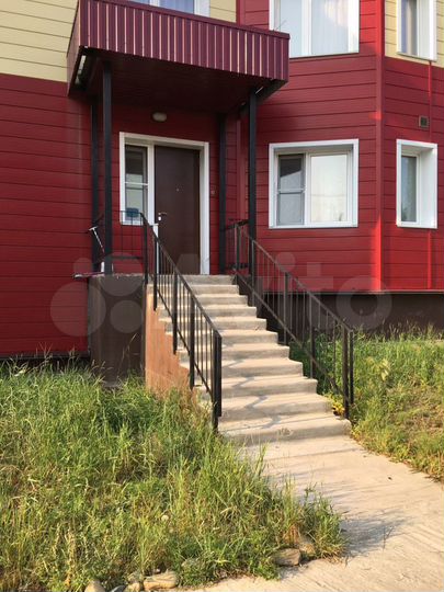 2-к. квартира, 40 м², 1/3 эт.