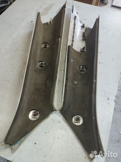 Накладка задней стойки аudi 80 b3 aуди 80 б3