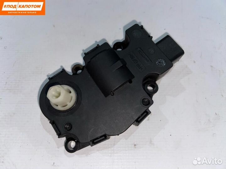 Моторчик заслонки печки Volkswagen Touareg 2 2012