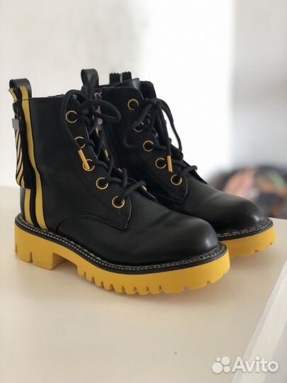 Ботинки для девочки 33