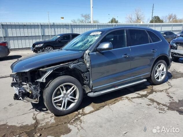В разборе авто Audi Q5 2.0L 2016