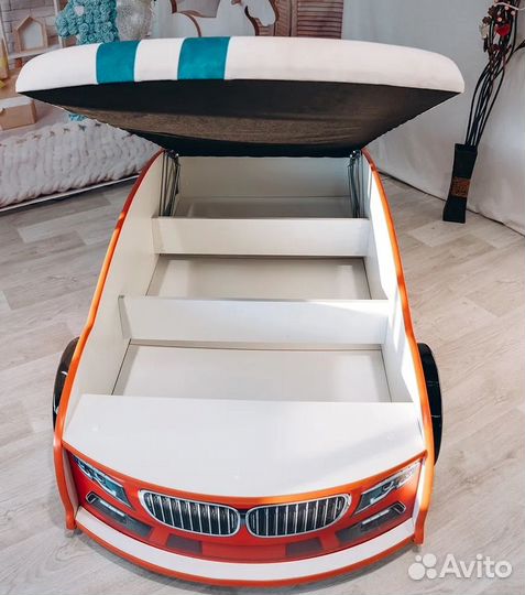 Кровать машина