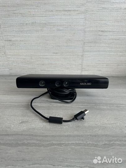 Xbox 360, прошитый, 2 беспр.джойстика, Kinect