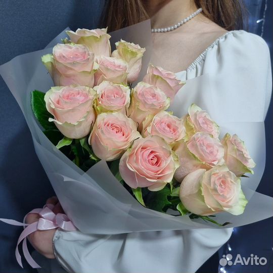 15 нежных роз в упаковке. Доставка 46-10-00