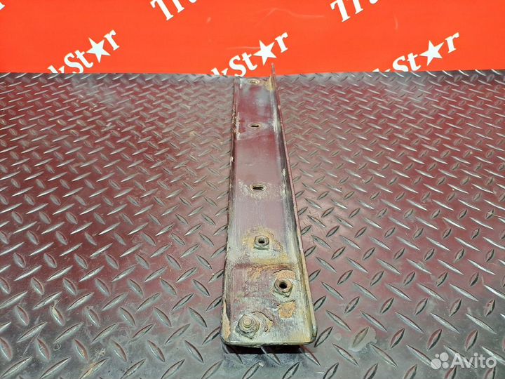 Кронштейн теплового экрана глушителя