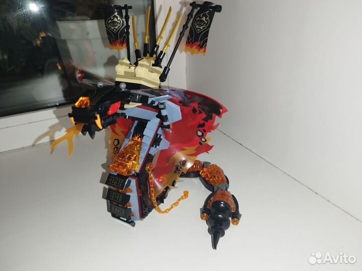 Lego ninjago 70674 "Огненный кинжал"