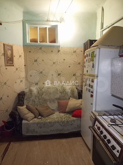 Комната 8 м² в 4-к., 3/4 эт.