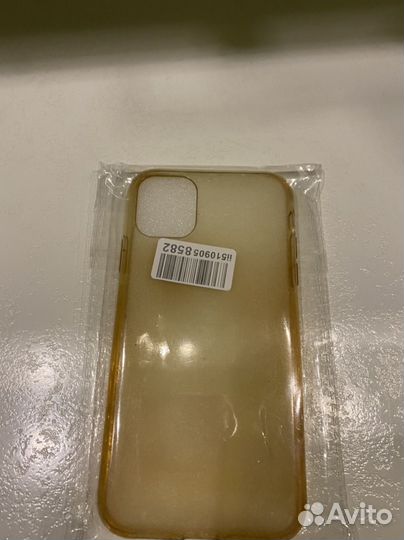 Силиконовый чехол на iPhone 11