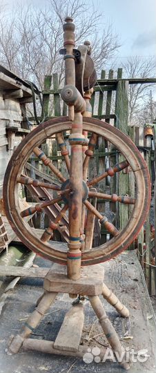 Прялка деревянная