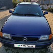 Opel Astra 1.6 MT, 1995, 188 000 км, с пробегом, цена 220 000 руб.