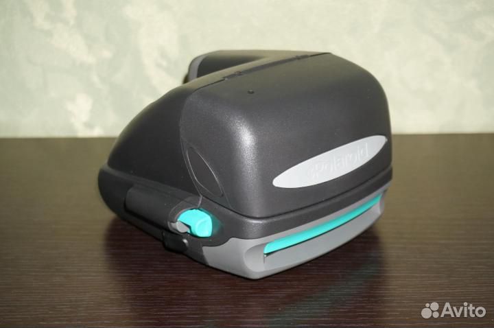 Polaroid 600 Instant Camera
