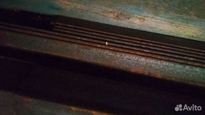 Продам железные уголки32*32 и 63*63