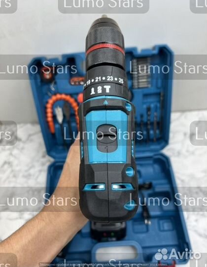 Шуруповерт Makita 28v с набором бит и сверел