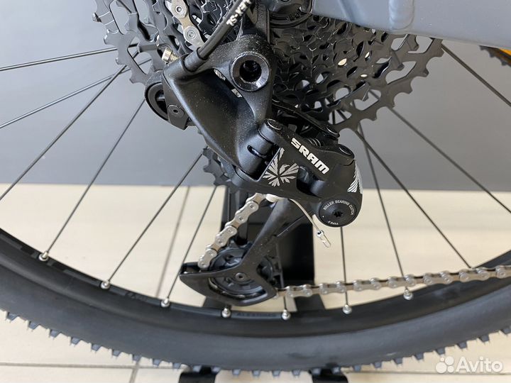 Велосипед горный Cube 29