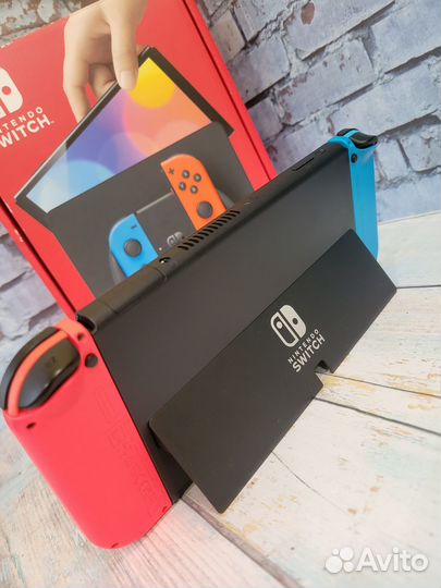 Nintendo switch oled/64gb/111 игр