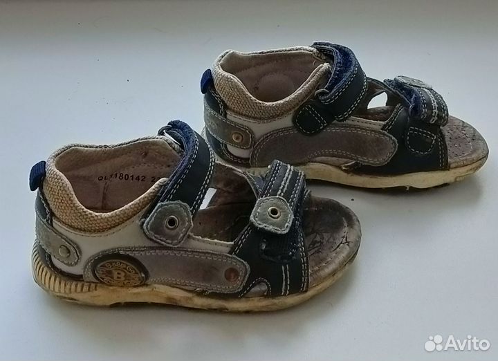 Детские босоножки