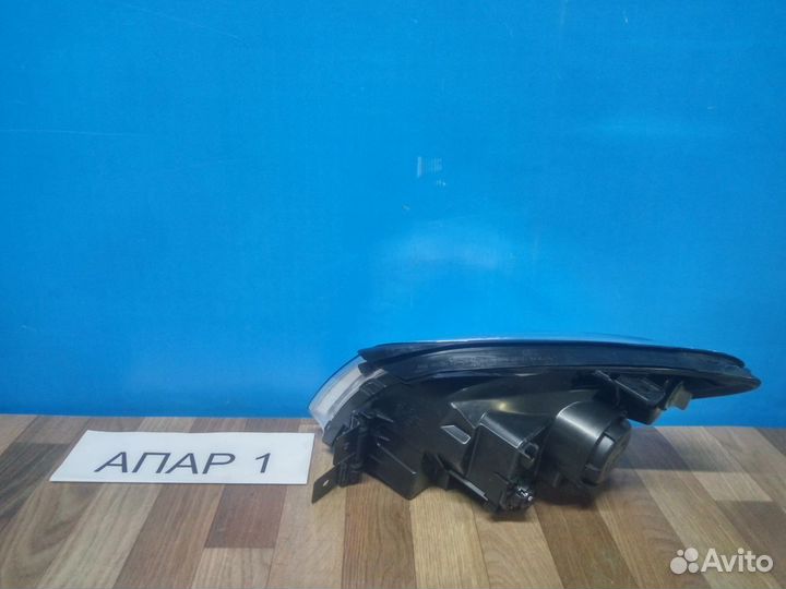 Фара правая Kia Sportage 2 JE