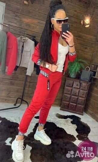 Спортивный костюм женский новый