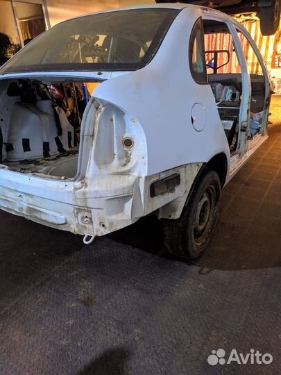 Кузов калина седан белое облако