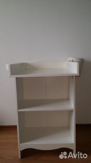 Пеленальный стол