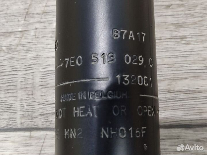 Амортизатор задний Transporter Транспортер