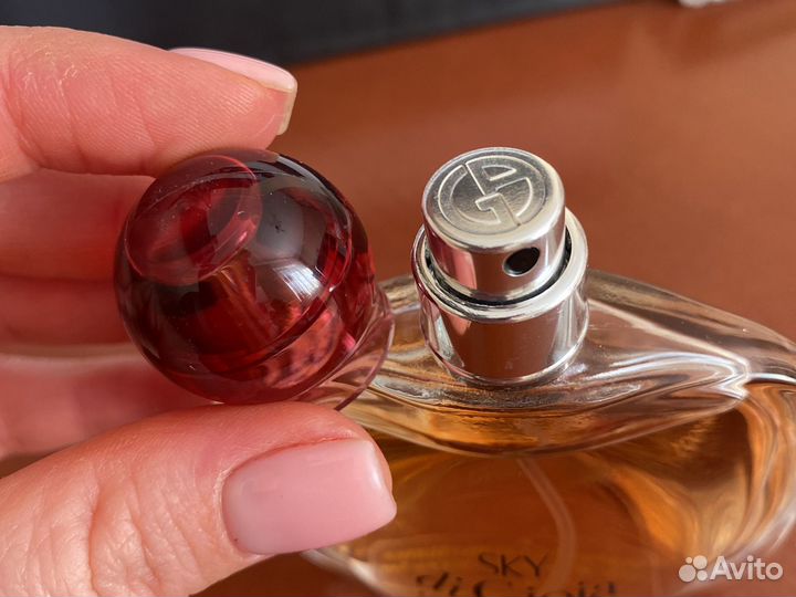 Парфюмированная вода женская Armani