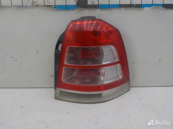 Б/У Б/У Фонарь задний правый Opel Zafira B 2005