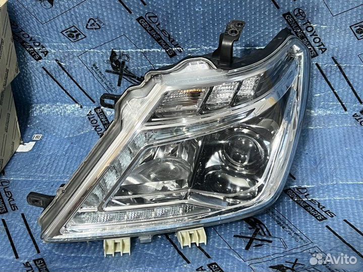 Фара левая Nissan Patrol Y62 2014-2019