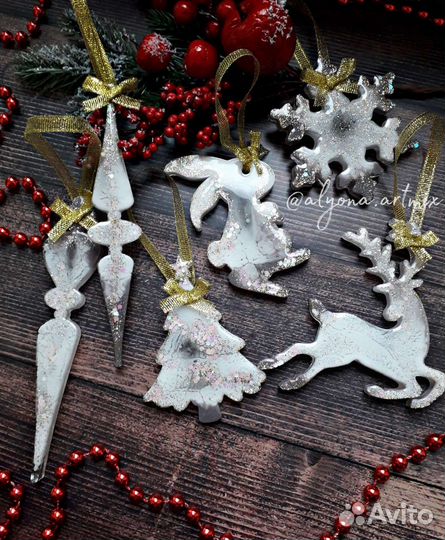 Елочные игрушки