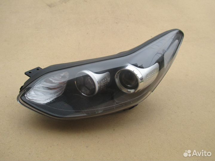 Фара левая Kia Sportage 2016 не ксенон