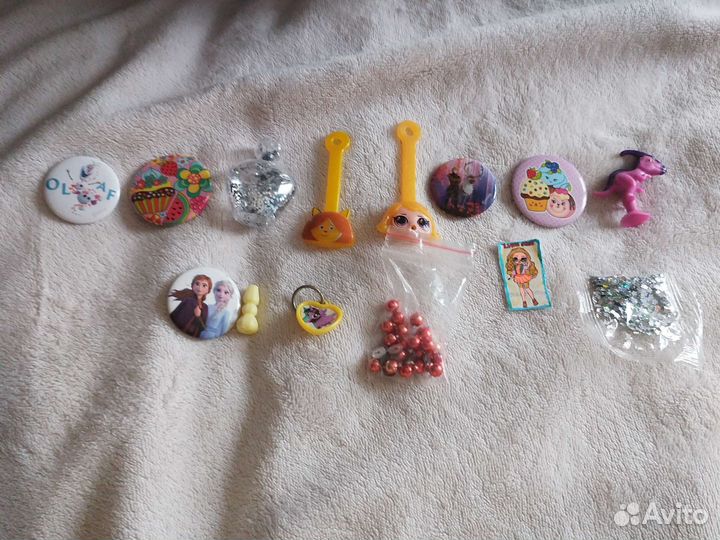 Продаю набор маленьких игрушек