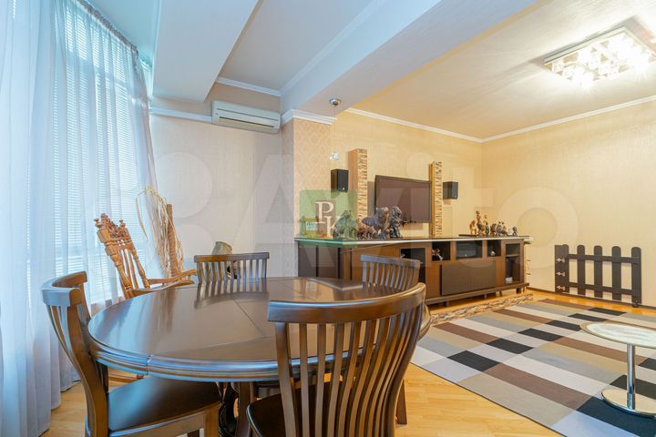 5-к. квартира, 220 м², 2/3 эт.