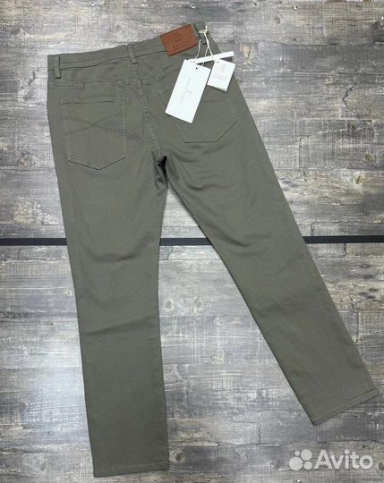 Джинсы для уверенных в себе мужчин на каждый день