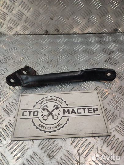Кронштейн двигателя левый Fiat Doblo 1.4