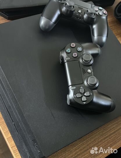 Sony playstation 4 pro 1tb 2 геймпада