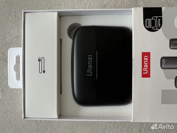 Петличный беспроводной микрофон для iPhone