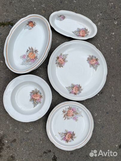 Чайный икофейный сервиз,тарелки