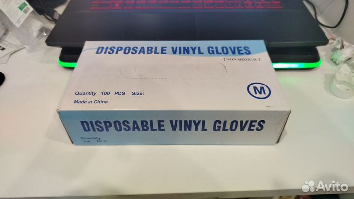 Одноразовые перчатки M 100 шт