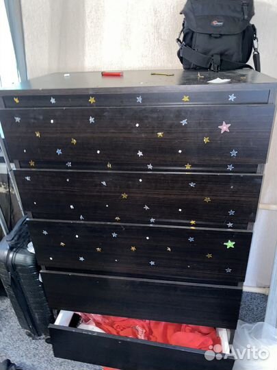 Большой комод