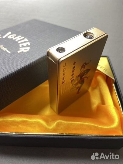 Зажигалка газовая Карты