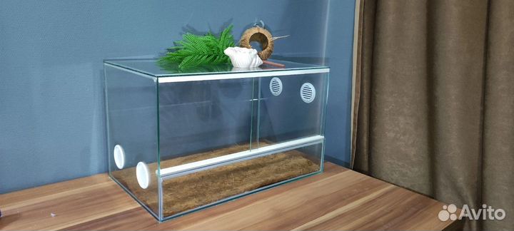 Террариум горизонтальный для эублефара или змеи