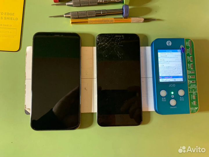 Ремонт iPhone. Замена экрана Замена аккумулятора