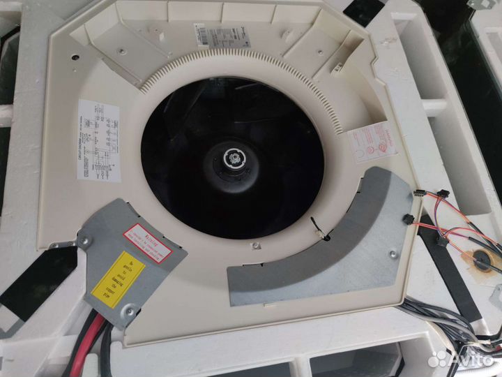 Фанкойлы кассетные потолочные новые